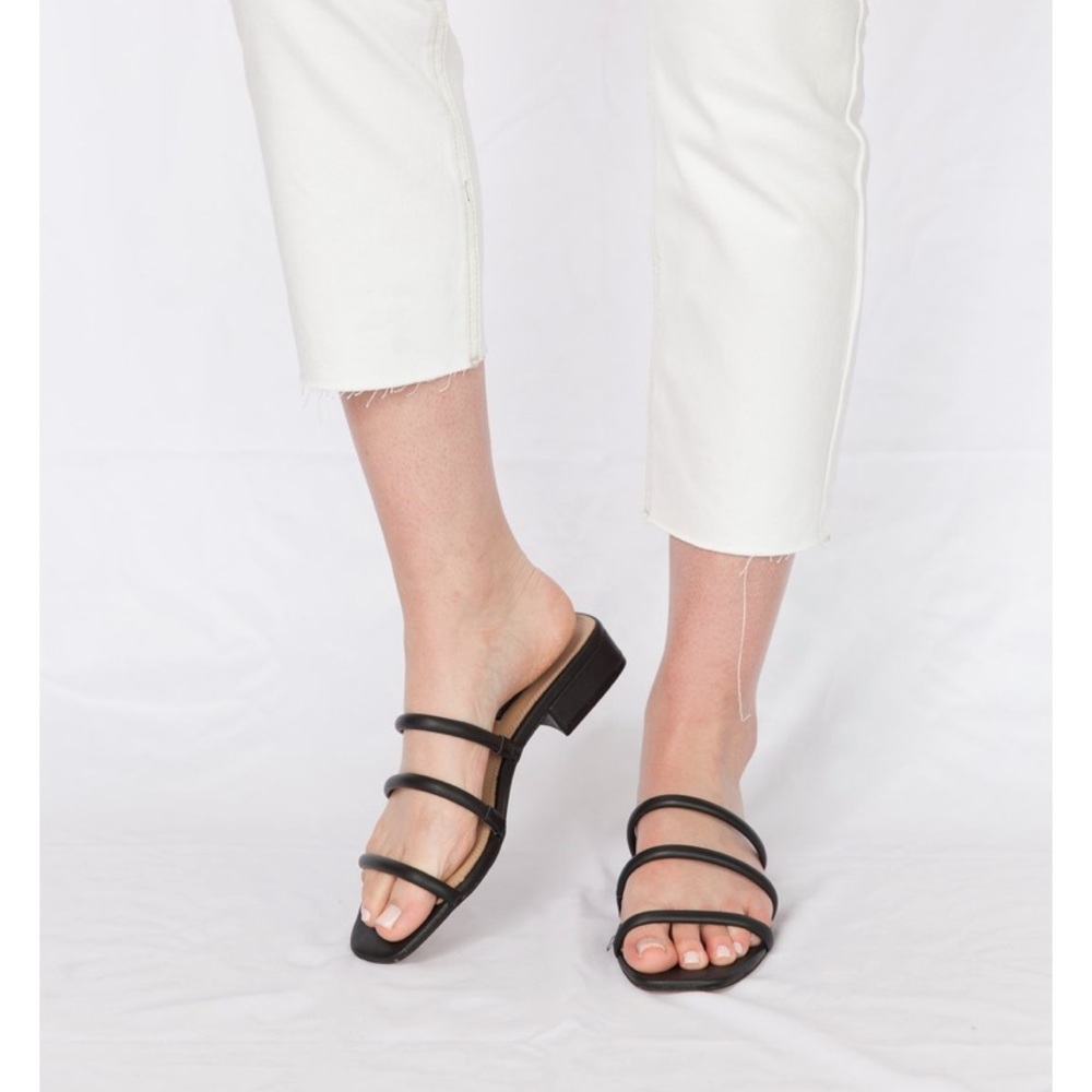 Steven by Steve Madden Black Hades Sandals 7
